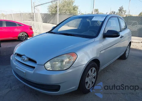 2007 Hyundai Accent Gs z USA, uszkodzony, nr VIN KMHCM36C27U006305